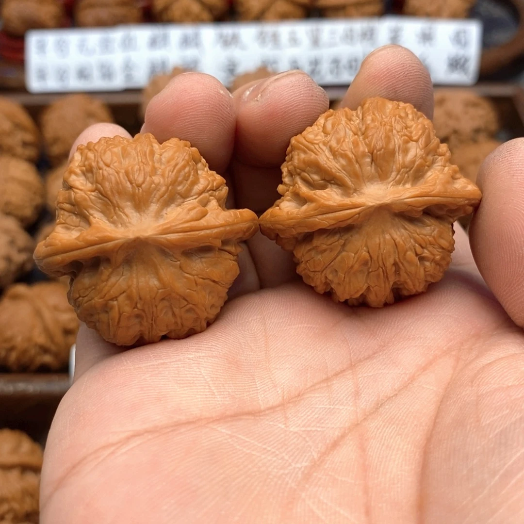 边***某吊坠文玩核桃38尺 全品血麒麟 41