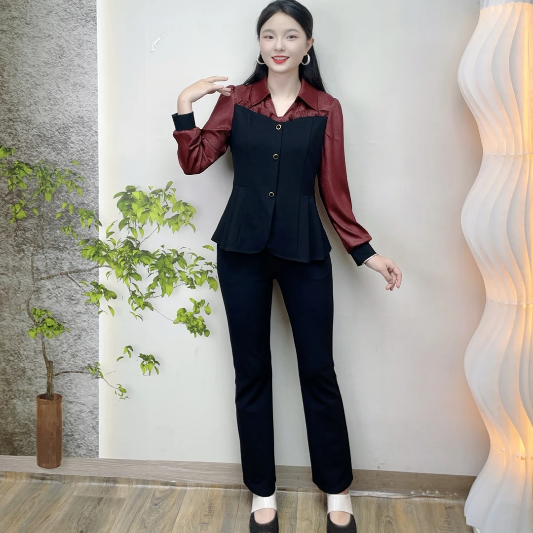 2025年秋季新款时尚微喇裤修身显瘦遮肚子套装女