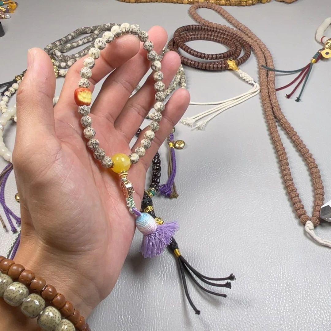 星月菩提吊坠。。。。。。。。。。。。。