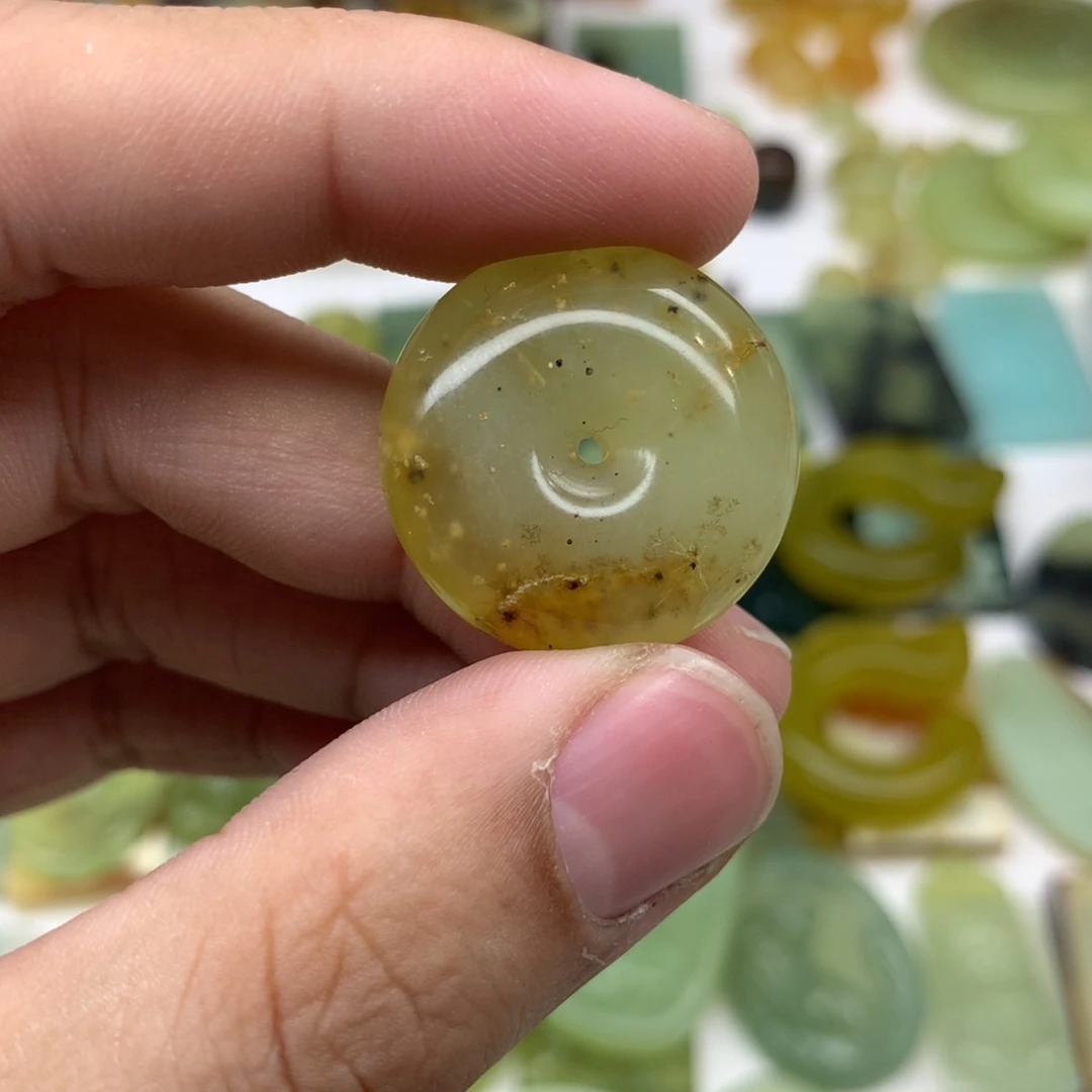 岫玉未镶嵌吊坠(不含链)