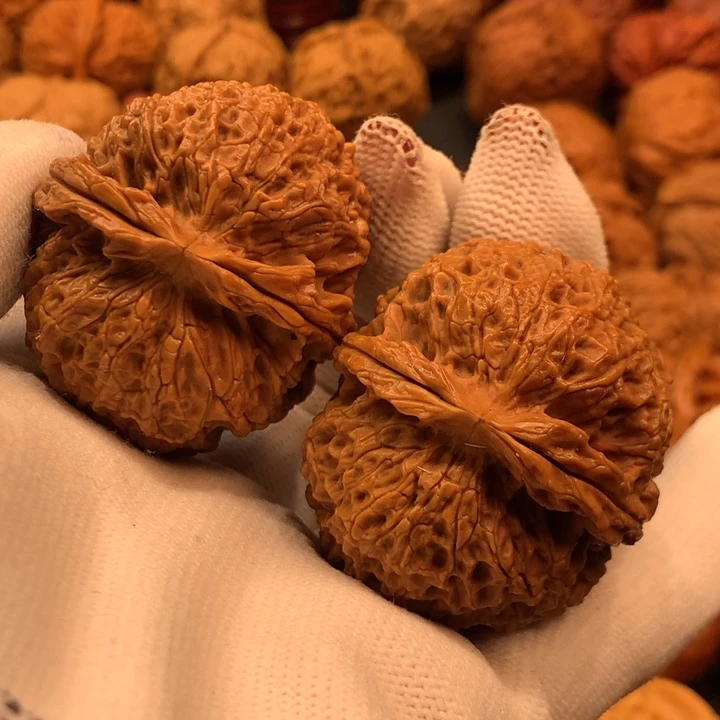 文玩核桃吊坠58…………