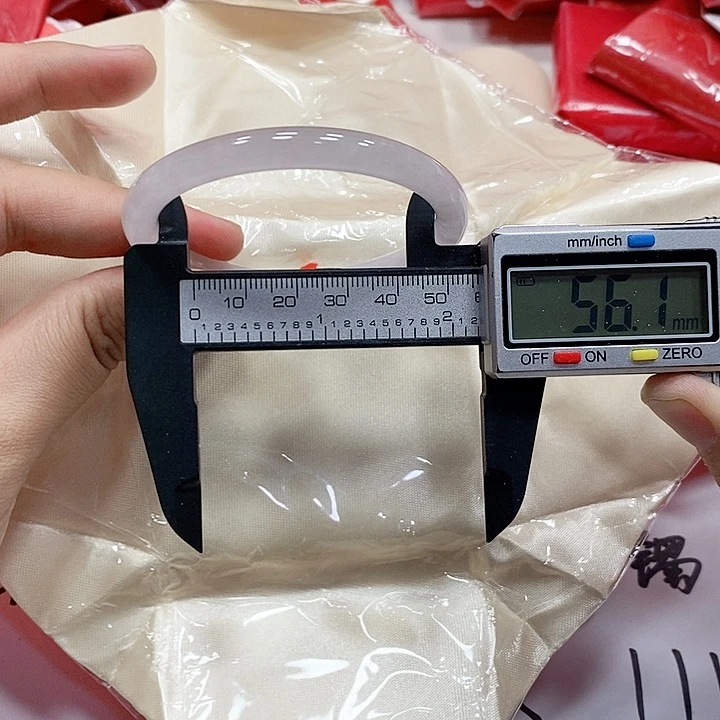 翡翠手镯未镶嵌205