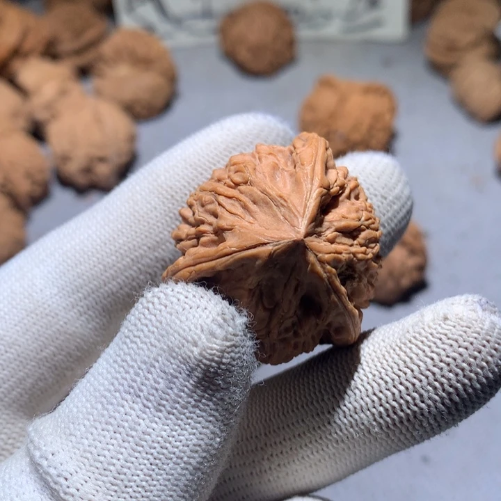 文玩核桃吊坠狗****旺文玩核桃单只瑕疵品