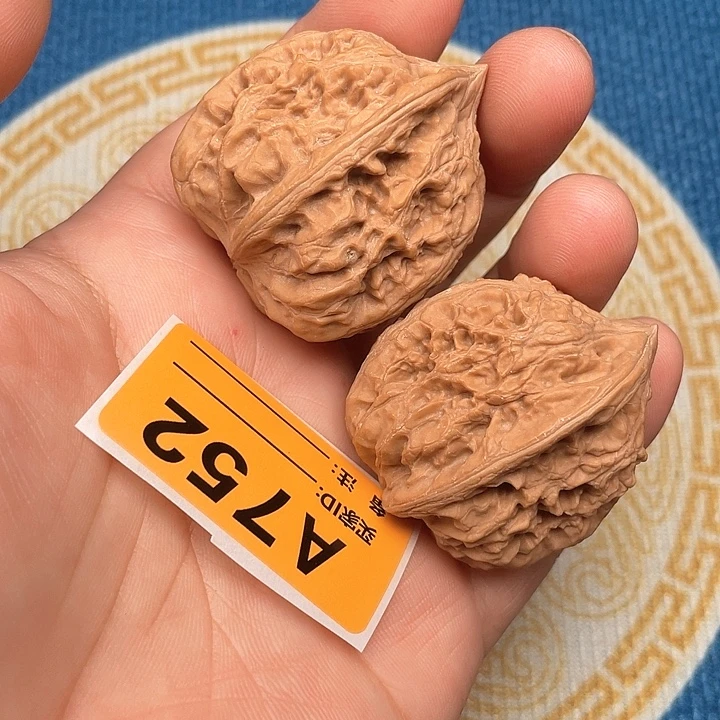 文玩核桃把件核桃