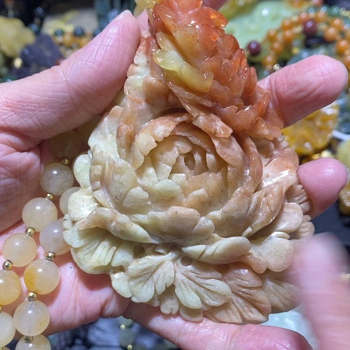 蛇纹石玉岫玉吊坠未镶嵌