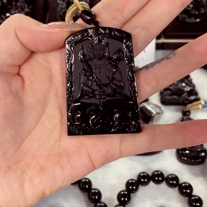 —***川翡翠未镶嵌颈饰翡翠