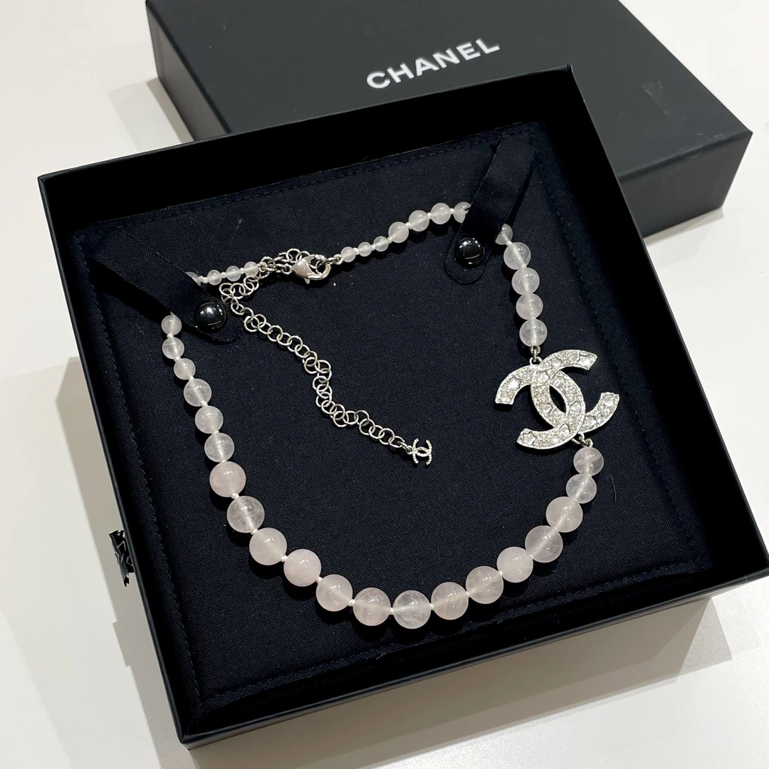95新 Chanel/香奈儿 25p银色双C粉水晶项链2506064