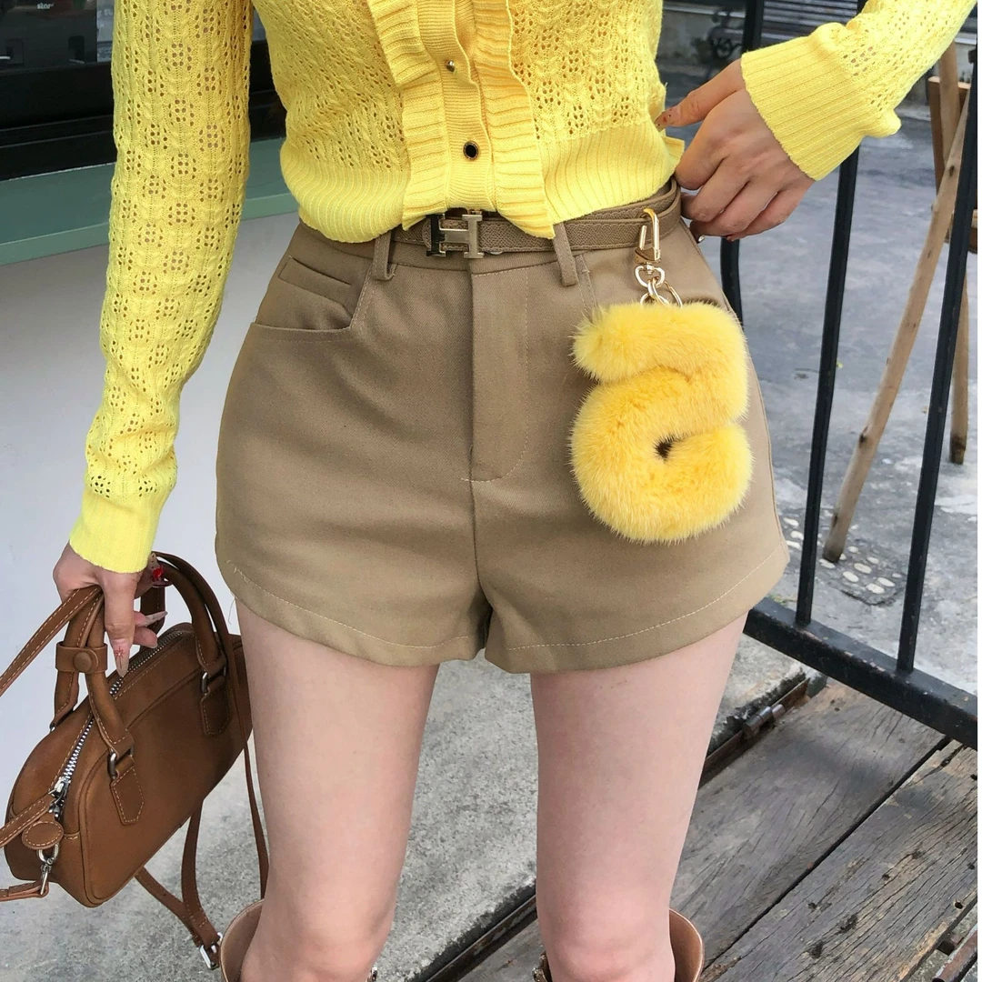 XIAOXIN【米兰达】时尚新款显瘦显腿长简约百搭短裤LWJ25A1K171