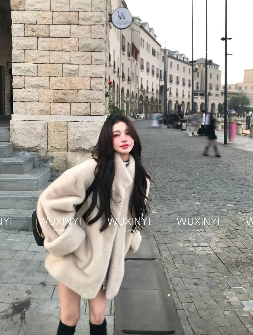 海宁2025秋冬新款宽松韩版中长袖立领挽袖中古百搭双色毛毛外套