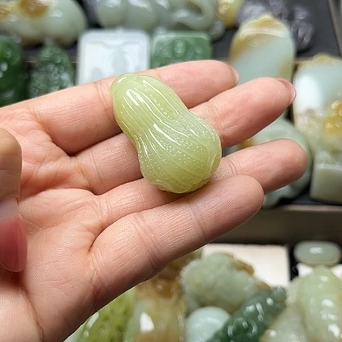 颈饰未镶嵌和田玉清*.