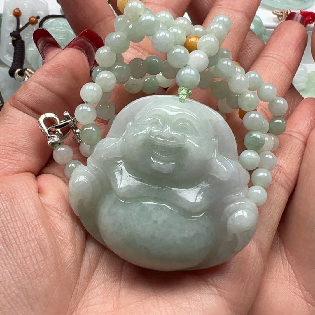 翡翠颈饰未镶嵌大佛