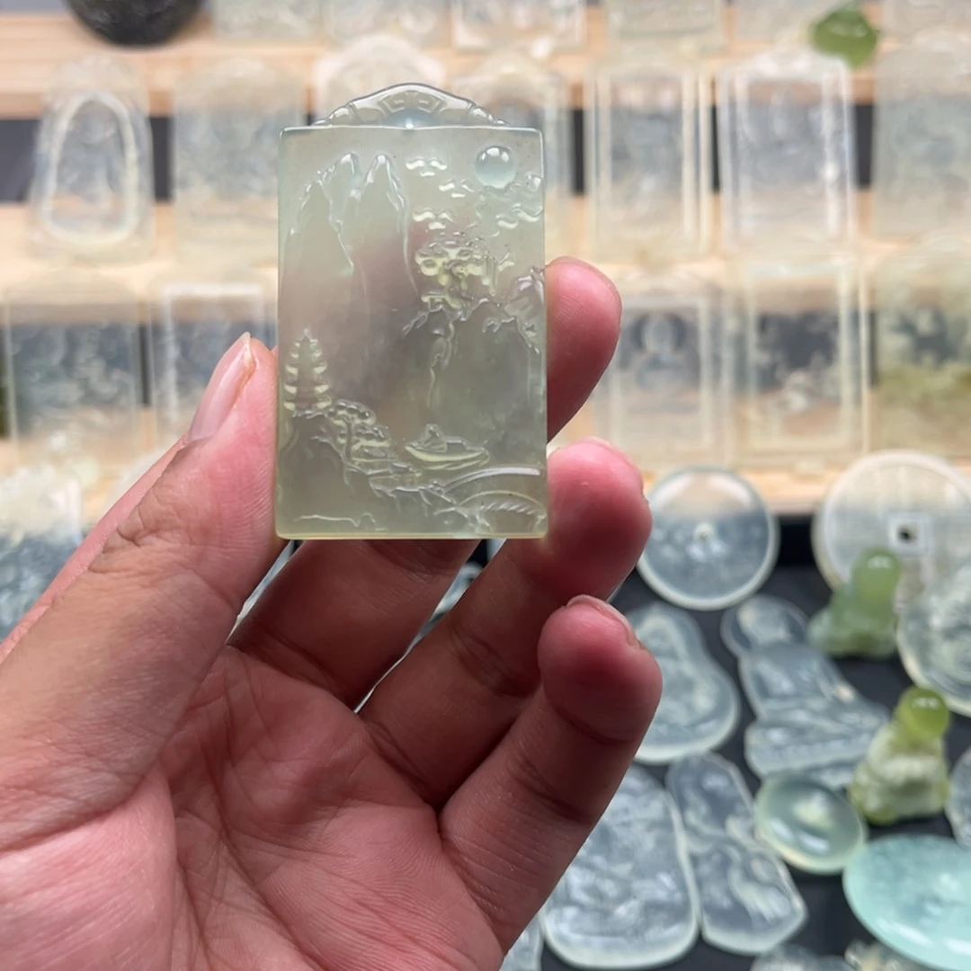 蛇纹石玉未镶嵌颈饰