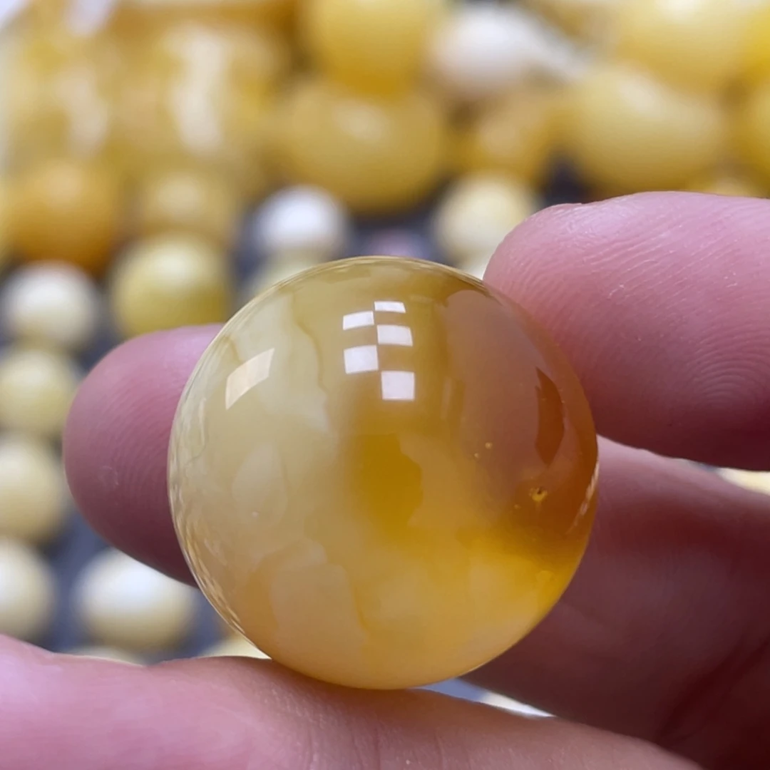 蜜蜡未镶嵌裸石21.5mm瑕疵金白溶洞