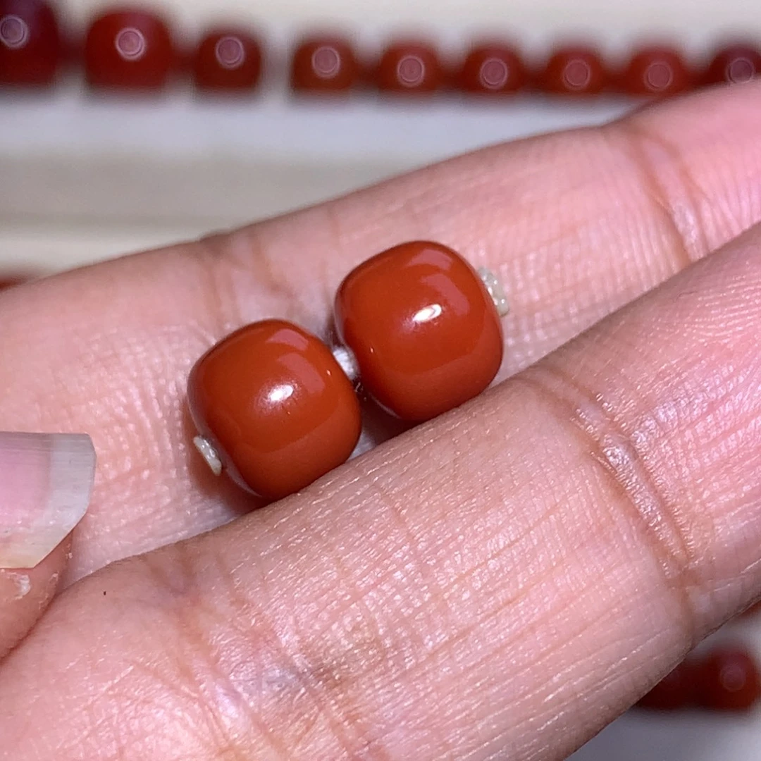 朱***8南红玛瑙未镶嵌老型8×7瓦西满肉