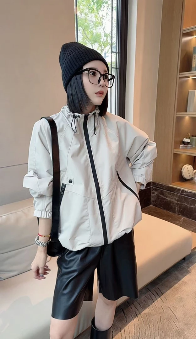 【摩姐姐欧韩】18127秋季新款立领拉链大口袋下摆抽绳冲锋衣外套