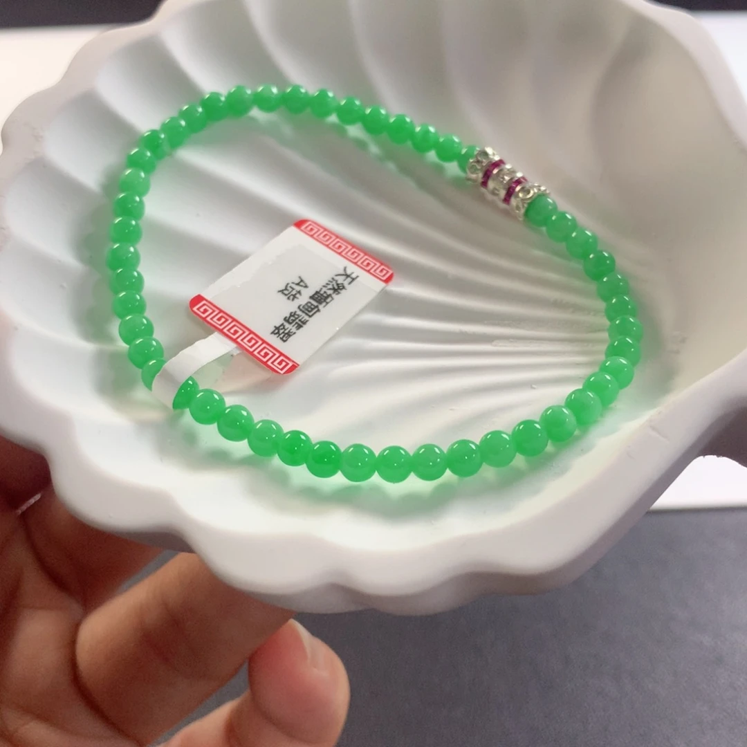 翡翠未镶嵌颈饰手串