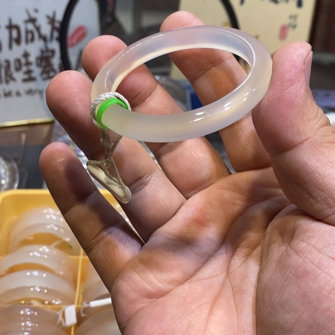 手镯玛瑙/玉髓未镶嵌