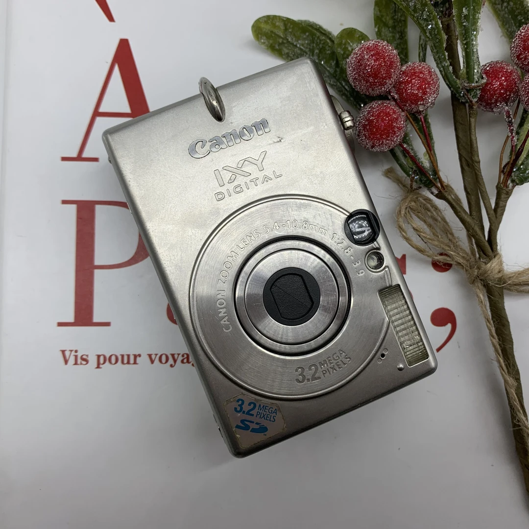 95新 Canon/佳能 IXY30 320万像素 2倍光学变焦（no退no换）