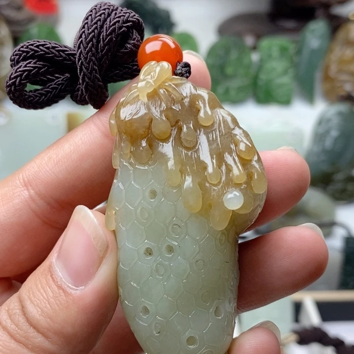 和田玉（糖玉）颈饰未镶嵌