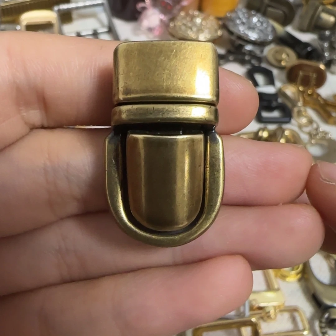 化石插锁10元2个.
