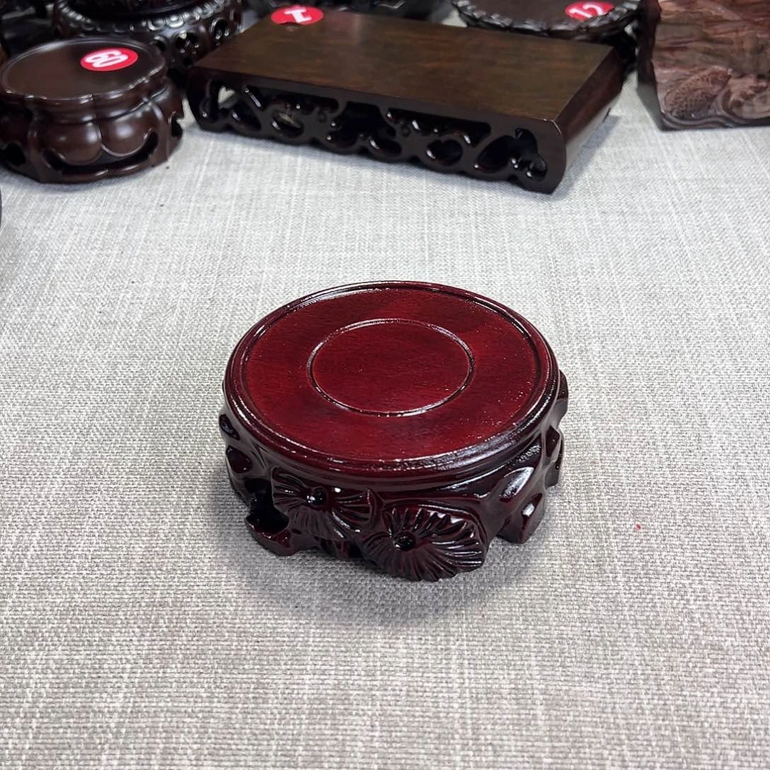红木底座精雕工艺品