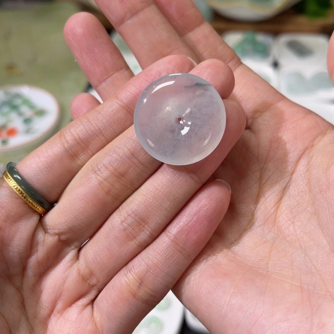 球***窝定制翡翠未镶嵌平安扣