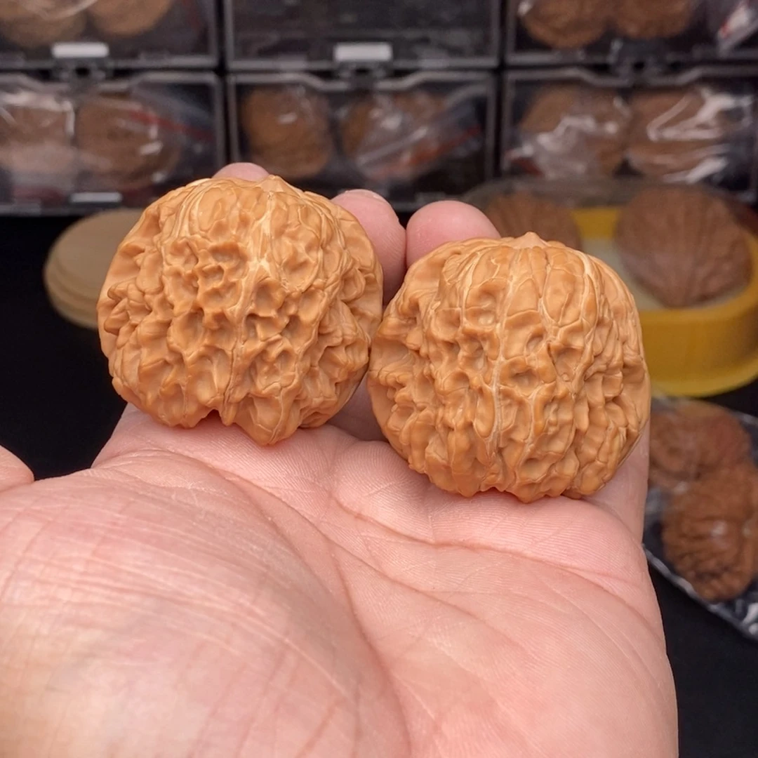 核桃把件43左右闷墩