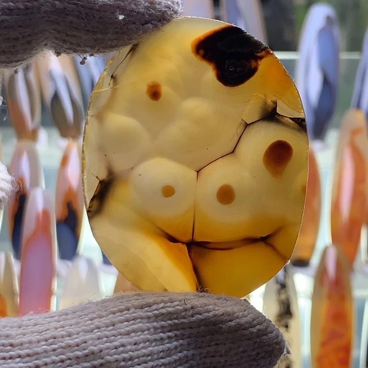 未镶嵌颈饰玛瑙/玉髓54