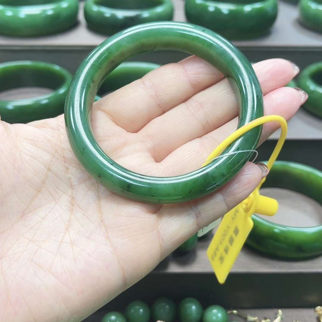 和田玉（糖玉）未镶嵌手镯