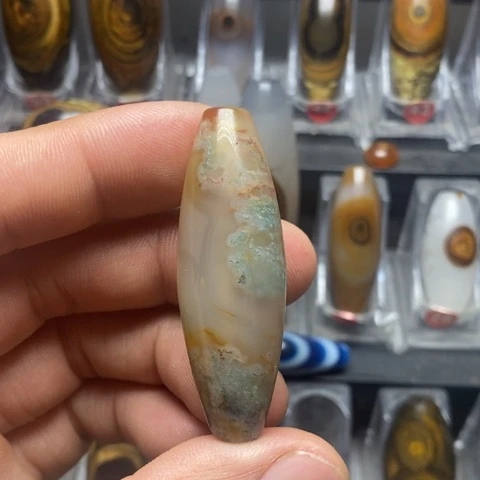 未镶嵌玛瑙/玉髓珠宝奇石