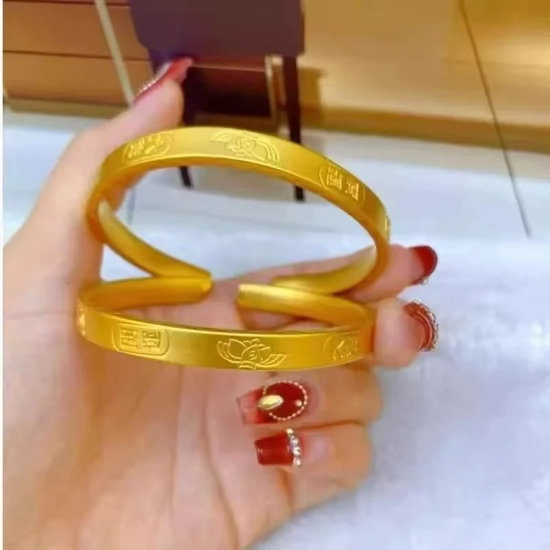 香港金六福细宽条花开富贵开口手镯时尚百搭