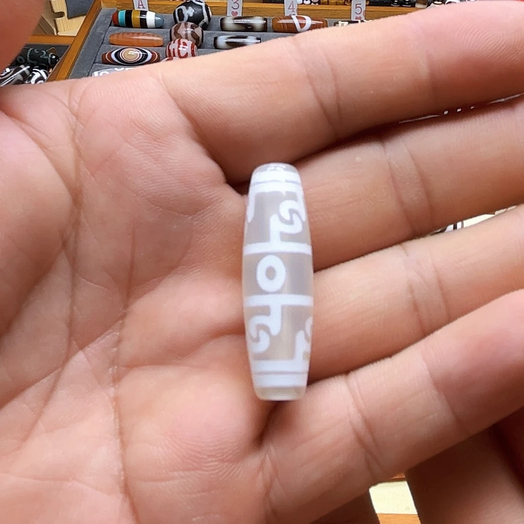 桔****玛瑙/玉髓颈饰未镶嵌