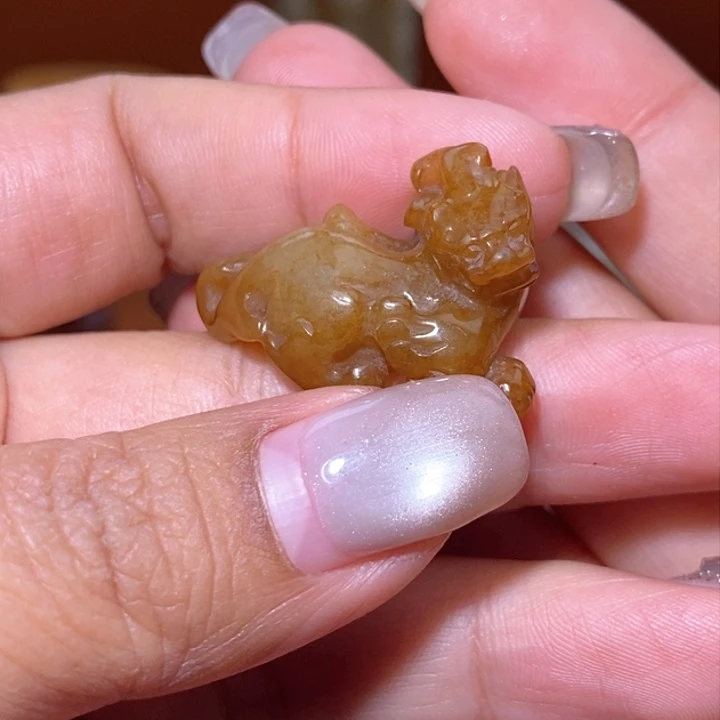 和田玉挂件未镶嵌?**奔