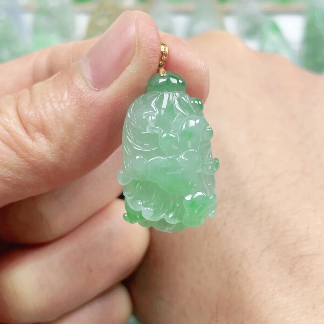 翡翠吊坠(不含链)18K金镶嵌