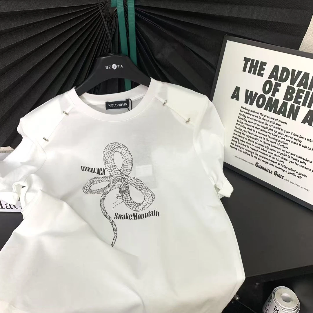 『雨美 Show』72874白色休闲图案圆领T短袖