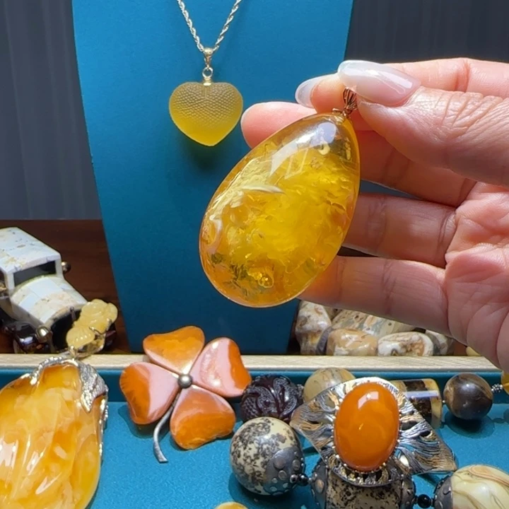 琥珀未镶嵌颈饰波兰设计款琥珀蜜蜡