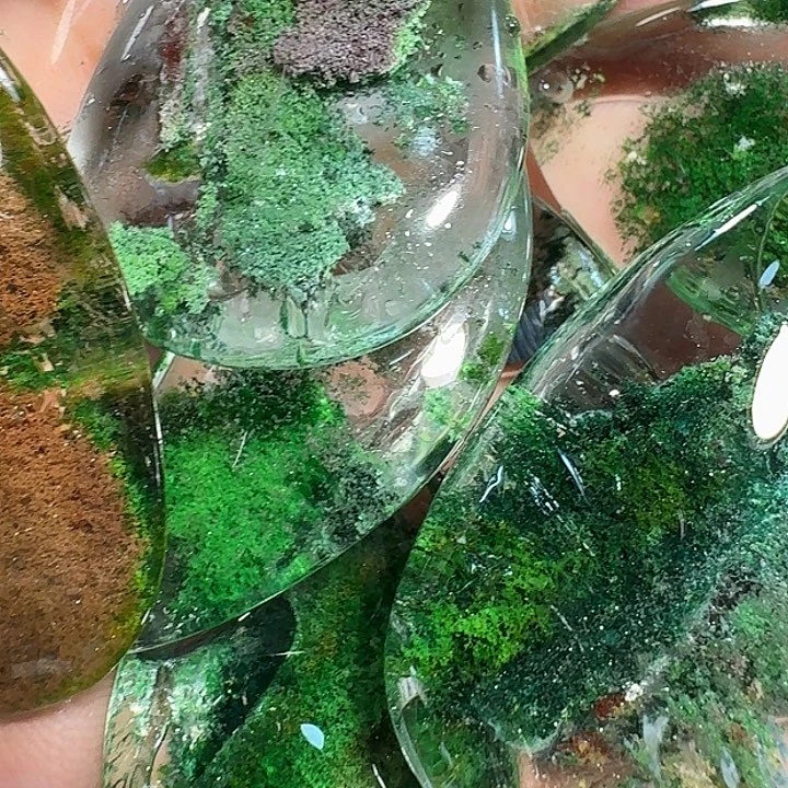 苏***馆未镶嵌颈饰水晶我