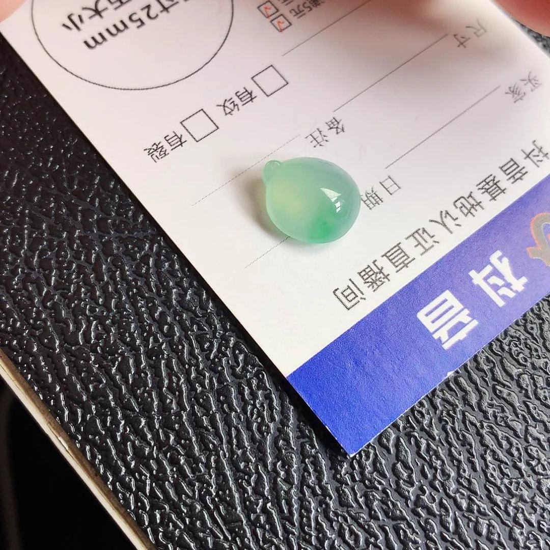 吊坠(不含链)未镶嵌翡翠瓜