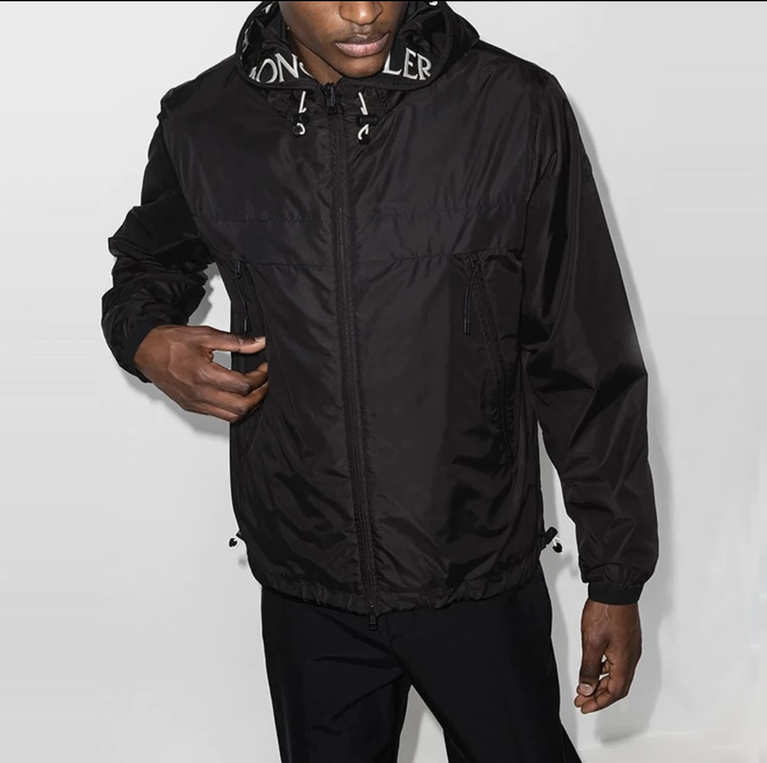 99新 MONCLER 门禁串标外套/3码/2541314