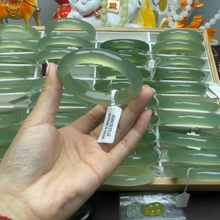 悦***己岫玉未镶嵌手镯岫玉