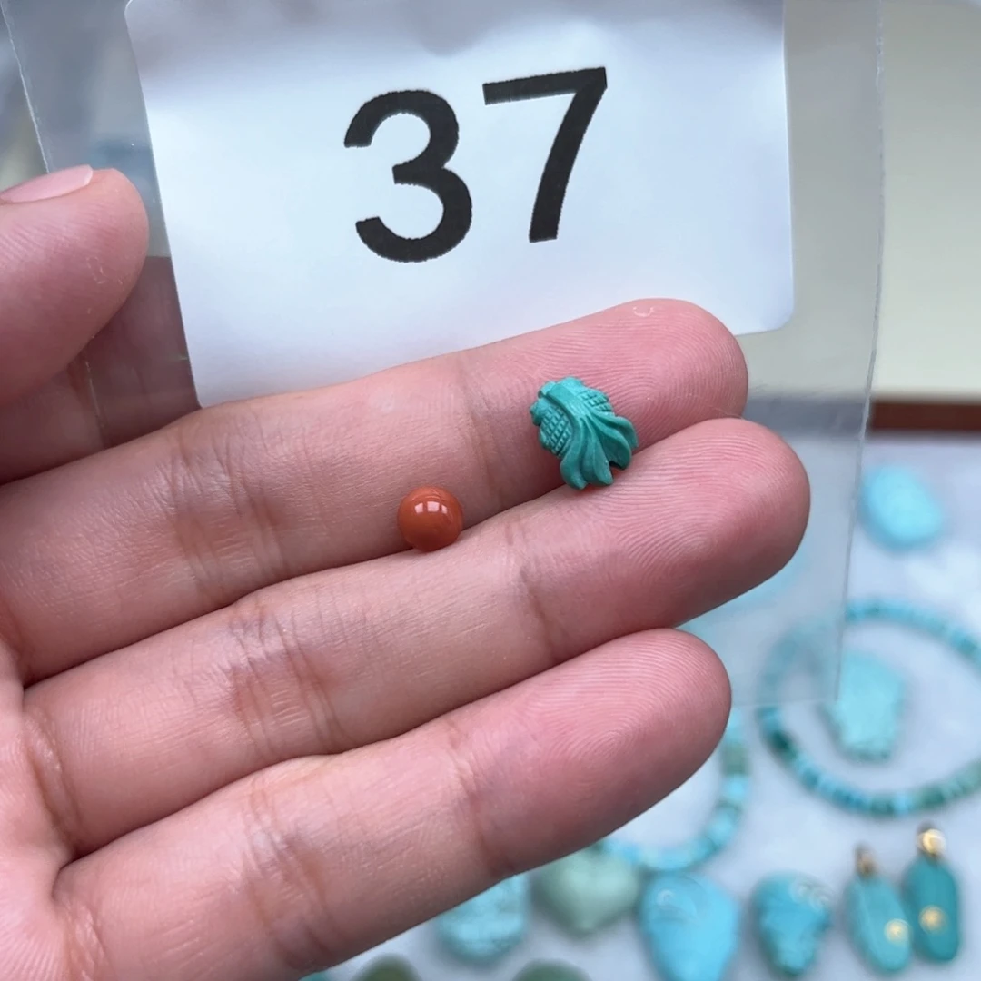 南红玛瑙未镶嵌珠宝奇石