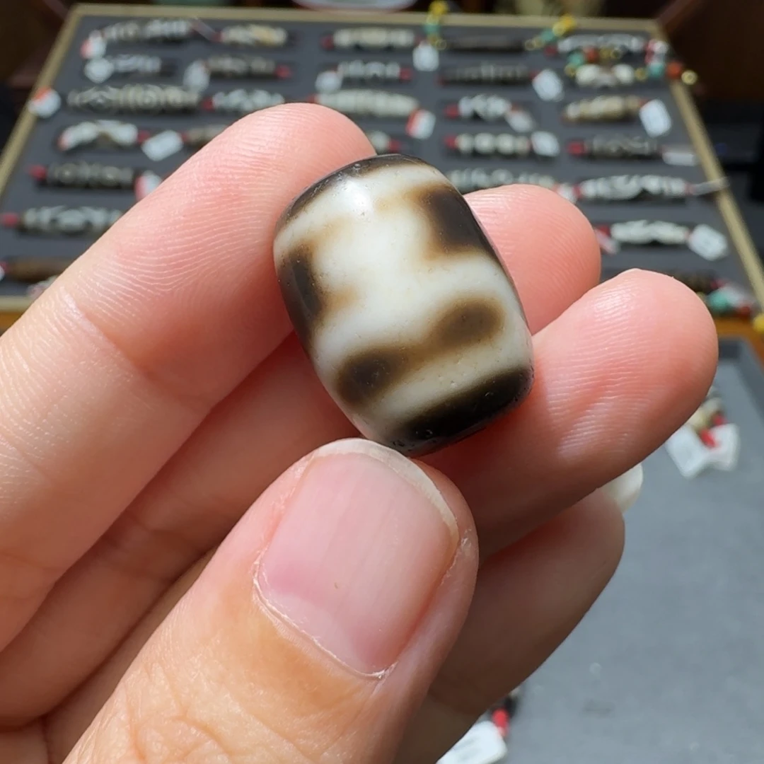 未镶嵌颈饰玛瑙/玉髓31