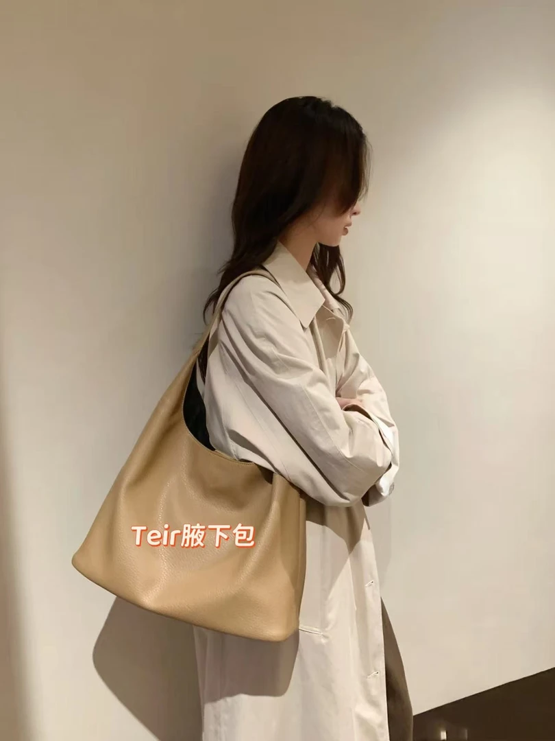 新款 teir24单肩斜跨腋下包挂件24*8*15