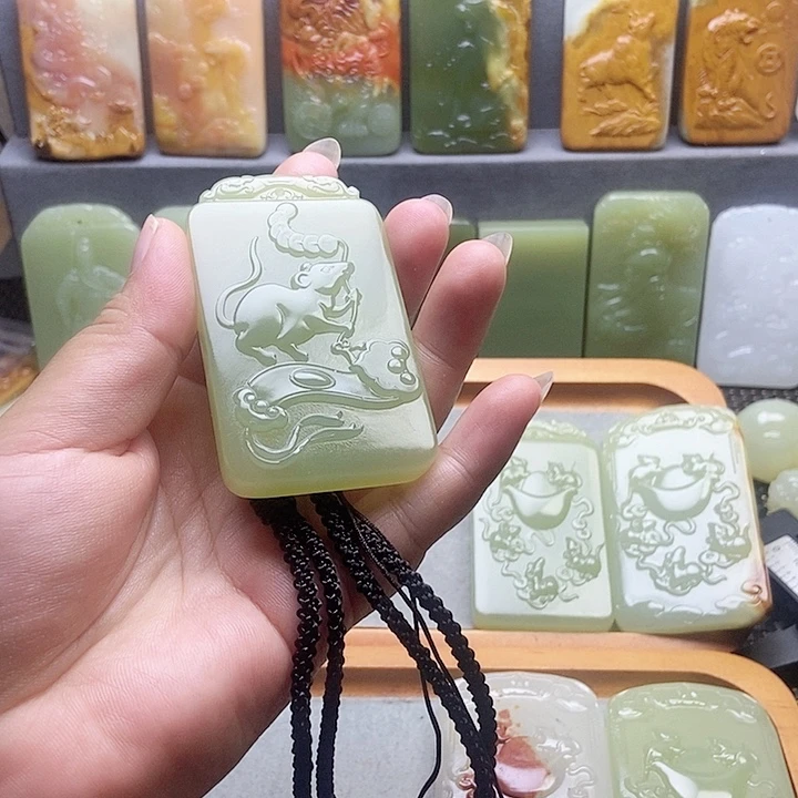 淡***哥新疆昆仑山脉料鼠