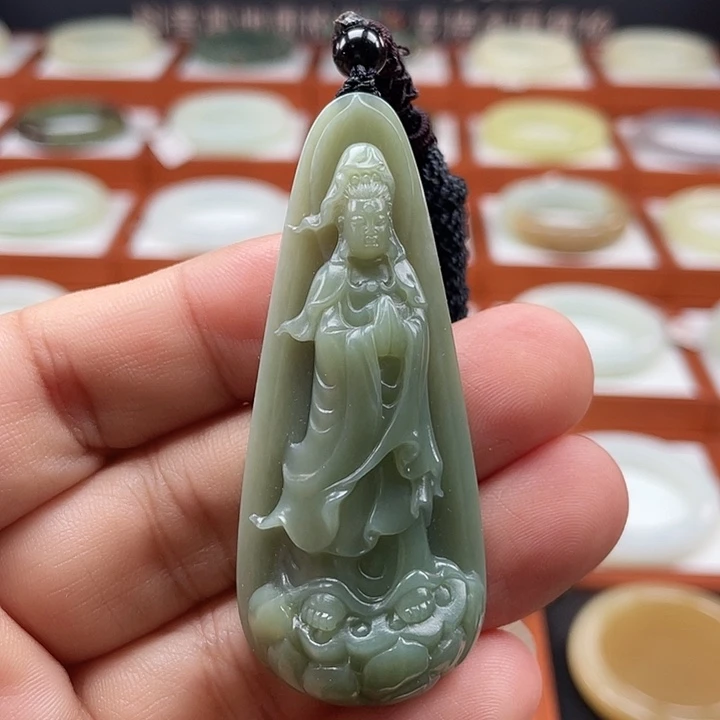 和田玉颈饰未镶嵌观音