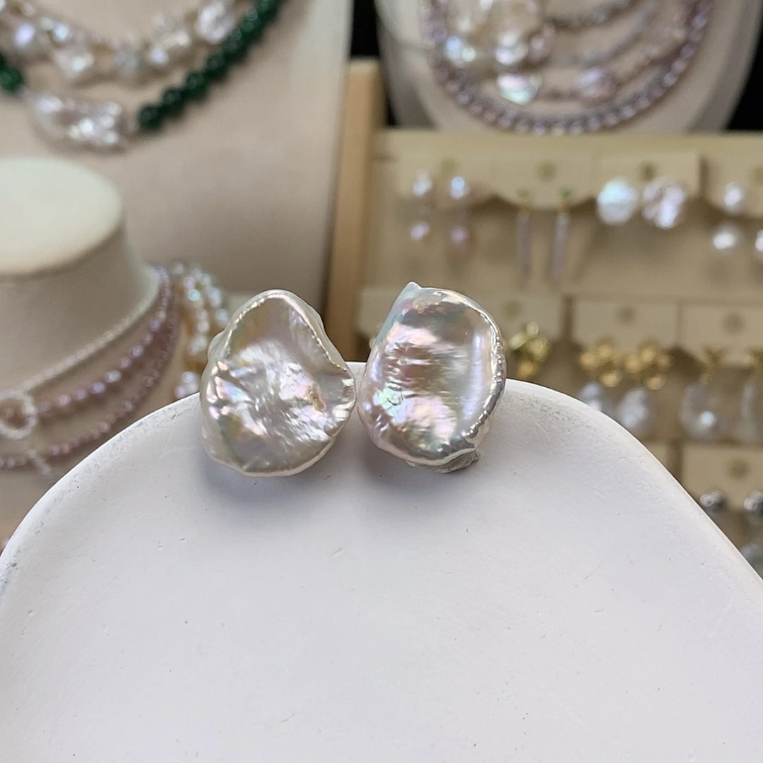 淡水珍珠银S925镶嵌耳饰