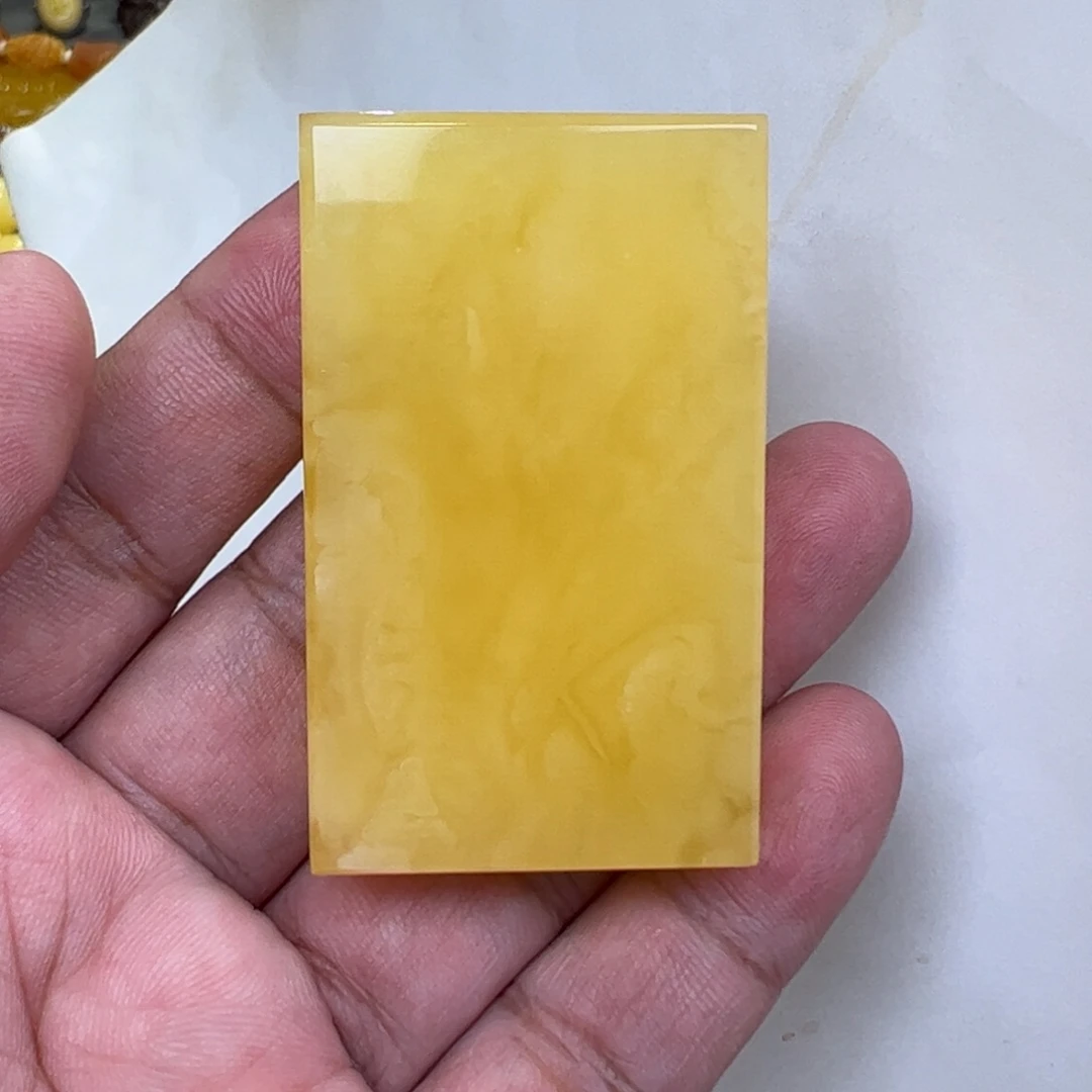 【闪购商品】未镶嵌琥珀裸石25.99克