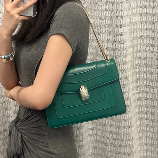 95新 BVLGARI/宝格丽 宝格丽中号蛇头链条包/9685313