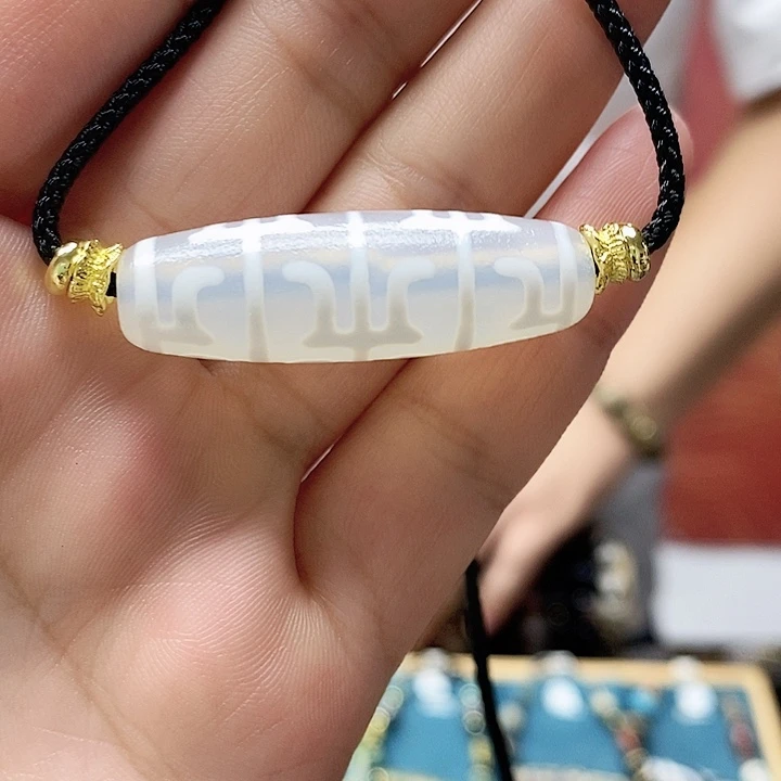 玛瑙/玉髓颈饰合金