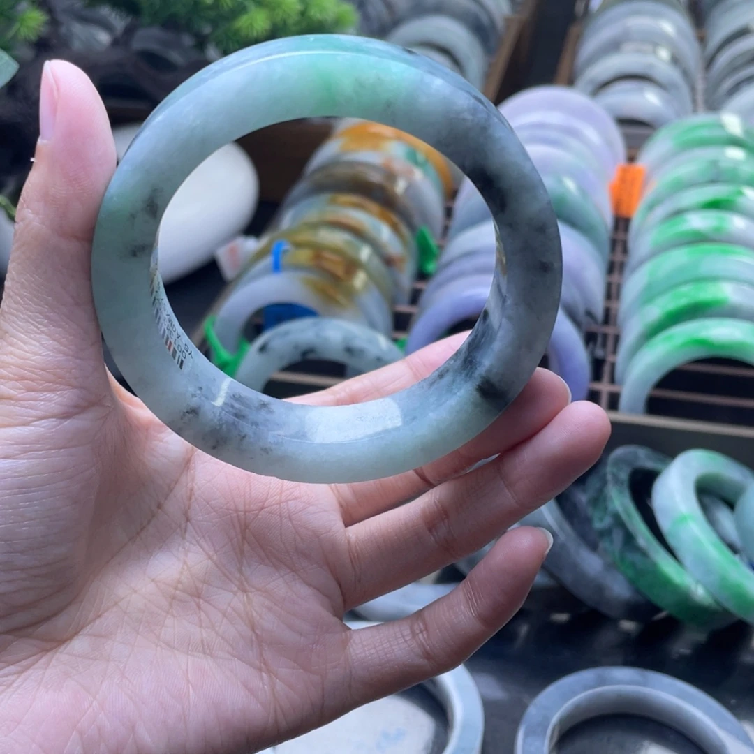 定制翡翠未镶嵌特价翡翠手镯定制
